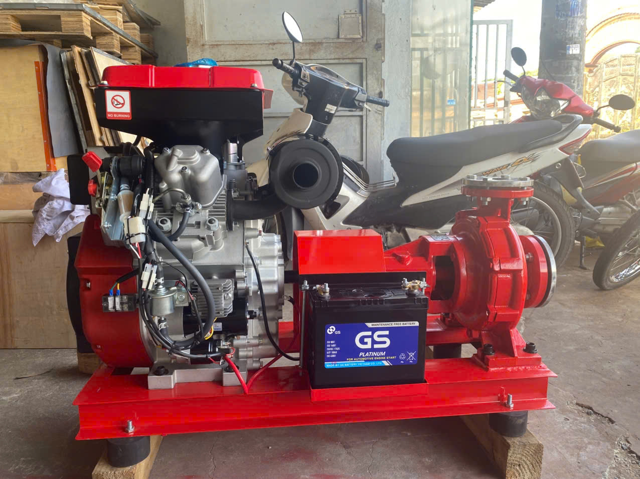 Máy Bơm Diesel 20hp 1